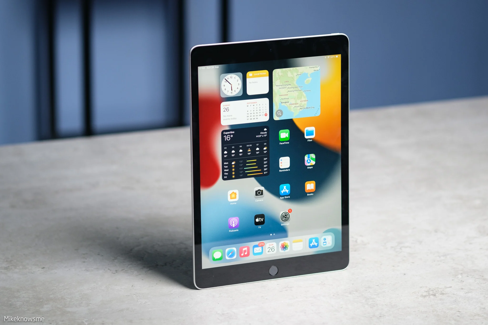 Được trang bị màng hình 10.2 Inch mang lại cảm giác trải nghiệm thoải mái